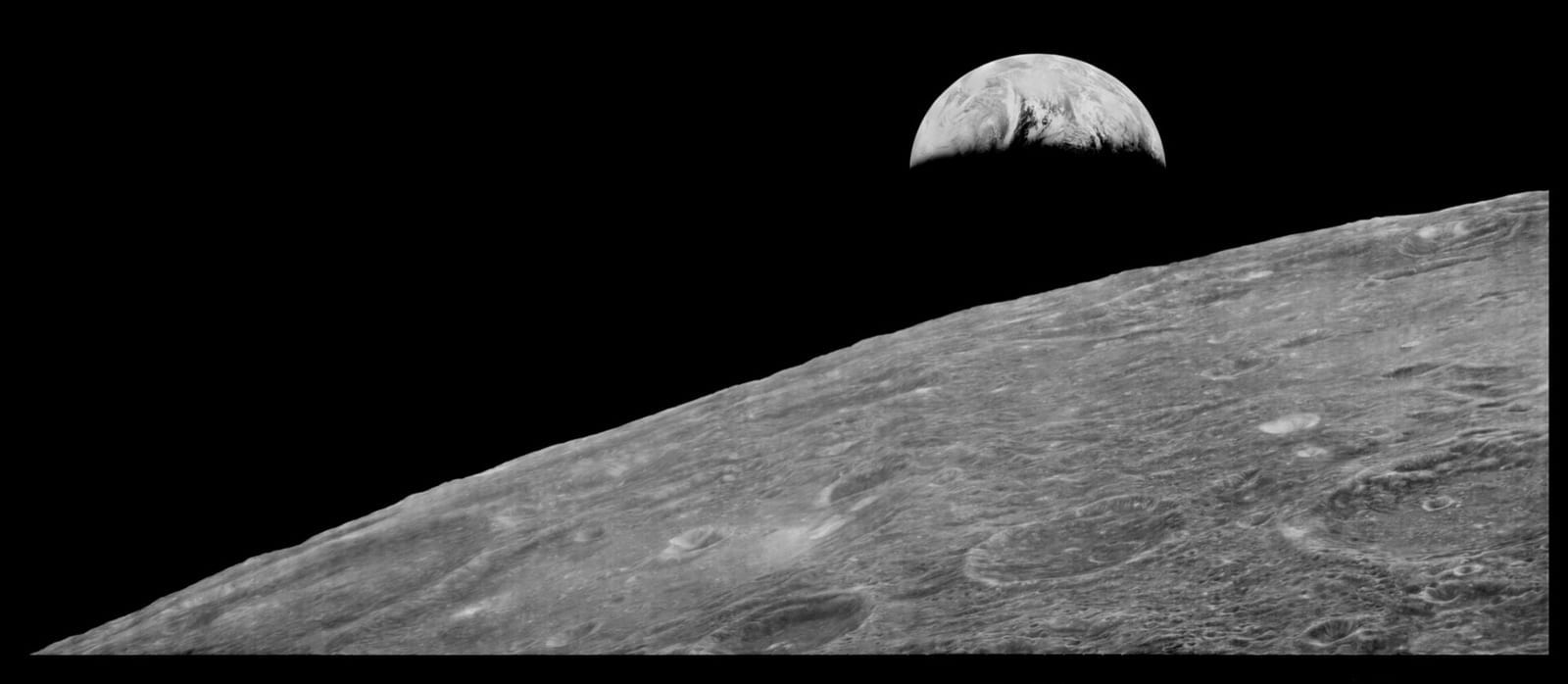 Lunar Orbiter 1